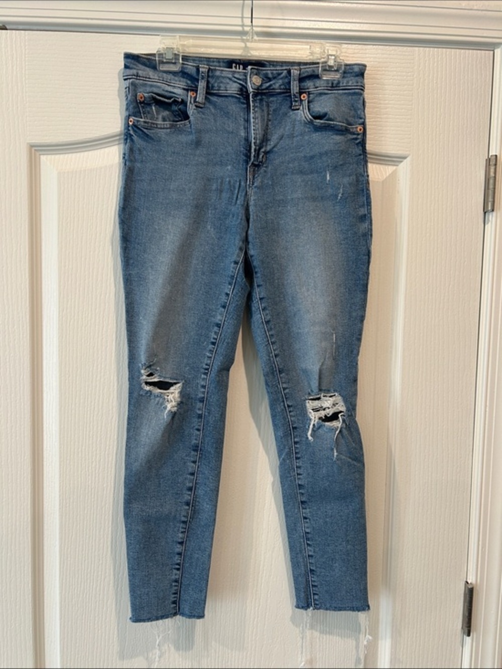 GAP Universal Legging Size 10 Distressed Light Blue Skinny Jeans